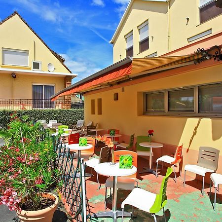 Le Point Du Jour Hotel La Roche-sur-Yon Ngoại thất bức ảnh